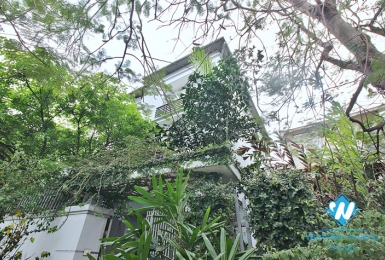 Lakeside garden house for rent in Tay Ho
